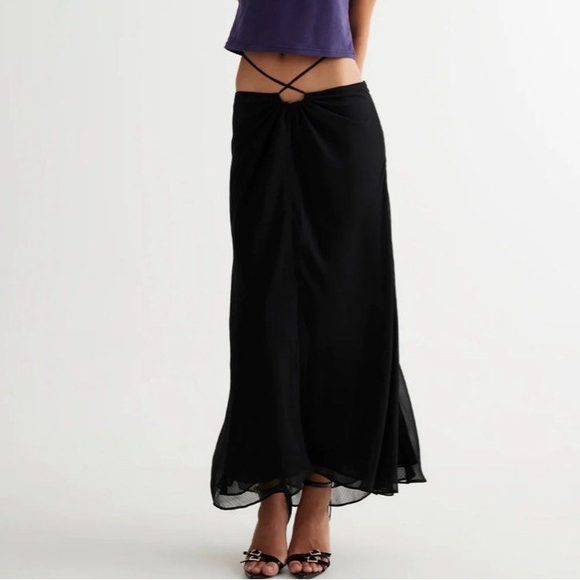 Lioness Cipriani Skirt - Midi or Maxi Length, Black, Waist Tie Feature - Picture 2 of 10